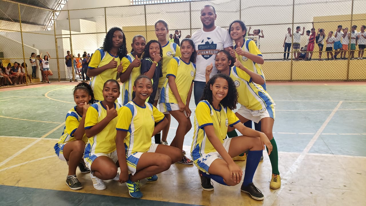 Equipe da Escola Municipal de Futebol da Ilha enfrenta Sete Barras na  quinta 11/05 pela semifinal dos Jogos da Juventude - Prefeitura de Ilha  Comprida